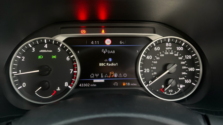 Nissan Juke 1.0 DiG-T 114 N-Connecta 5dr Petrol Hatchback